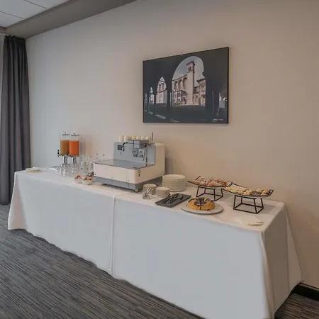 מלון Novotel Due ברשה