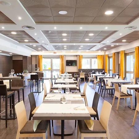 Novotel 2 4*