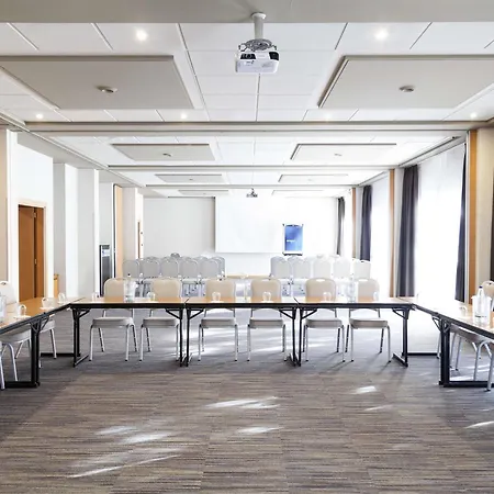 Novotel Due Hotel 4*